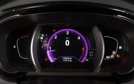Renault Espace V рестайлинг, 2016 год, 1 785 000 рублей, 28 фотография