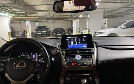 Lexus NX I, 2018 год, 3 000 000 рублей, 25 фотография
