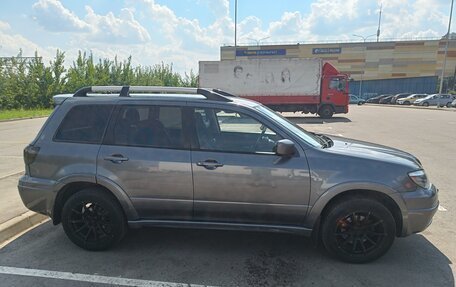 Mitsubishi Outlander III рестайлинг 3, 2008 год, 830 000 рублей, 4 фотография