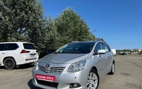 Toyota Verso I, 2010 год, 1 150 000 рублей, 3 фотография