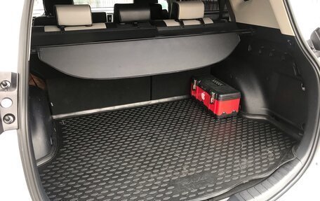 Toyota RAV4, 2018 год, 3 800 000 рублей, 12 фотография
