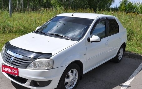 Renault Logan I, 2013 год, 900 000 рублей, 5 фотография