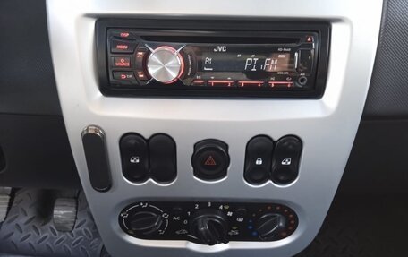Renault Logan I, 2013 год, 900 000 рублей, 20 фотография