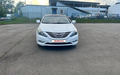 Hyundai Sonata VI, 2011 год, 899 000 рублей, 6 фотография