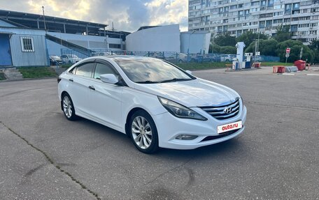 Hyundai Sonata VI, 2011 год, 899 000 рублей, 10 фотография