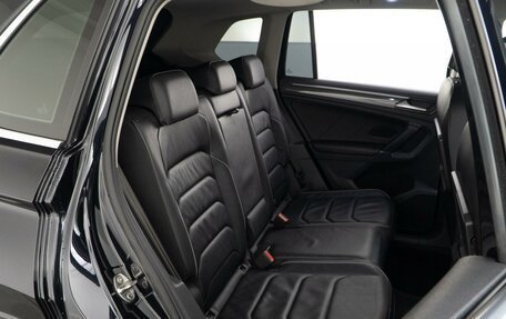 Volkswagen Tiguan II, 2018 год, 2 724 850 рублей, 7 фотография
