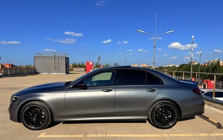 Mercedes-Benz E-Класс, 2021 год, 5 900 000 рублей, 4 фотография