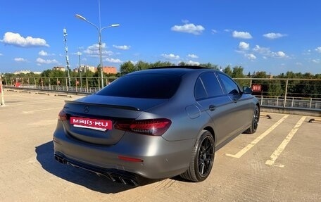 Mercedes-Benz E-Класс, 2021 год, 5 900 000 рублей, 6 фотография