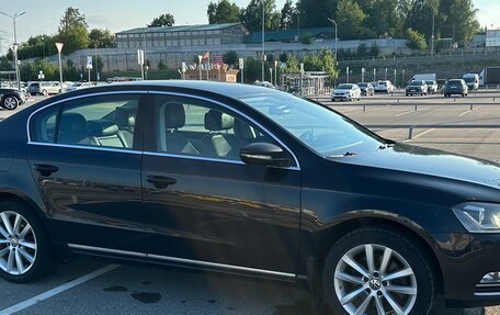 Volkswagen Passat B7, 2013 год, 1 039 000 рублей, 2 фотография