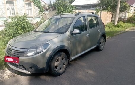 Renault Sandero I, 2014 год, 700 000 рублей, 2 фотография