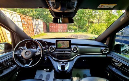Mercedes-Benz V-Класс, 2019 год, 6 699 000 рублей, 25 фотография