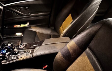 BMW 5 серия, 2015 год, 1 800 000 рублей, 11 фотография