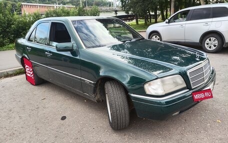Mercedes-Benz C-Класс, 1993 год, 330 000 рублей, 2 фотография