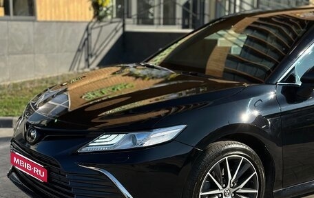Toyota Camry, 2022 год, 3 950 000 рублей, 3 фотография