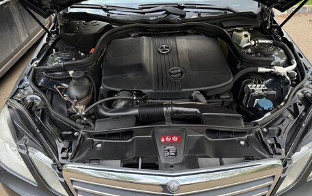 Mercedes-Benz E-Класс, 2010 год, 850 000 рублей, 9 фотография