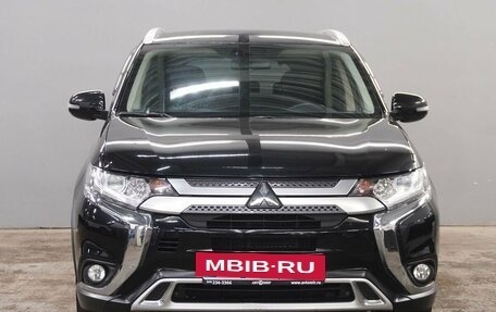 Mitsubishi Outlander III рестайлинг 3, 2019 год, 2 310 000 рублей, 2 фотография