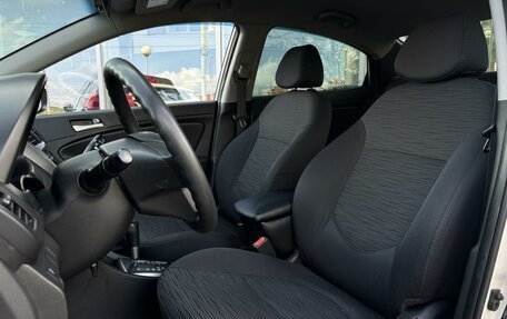 Hyundai Solaris II рестайлинг, 2015 год, 998 000 рублей, 10 фотография