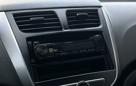 Hyundai Solaris II рестайлинг, 2015 год, 998 000 рублей, 16 фотография