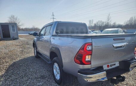 Toyota Hilux VIII, 2017 год, 3 000 000 рублей, 4 фотография