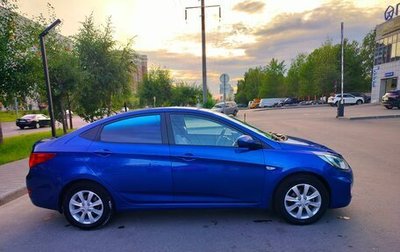 Hyundai Solaris II рестайлинг, 2013 год, 800 000 рублей, 1 фотография