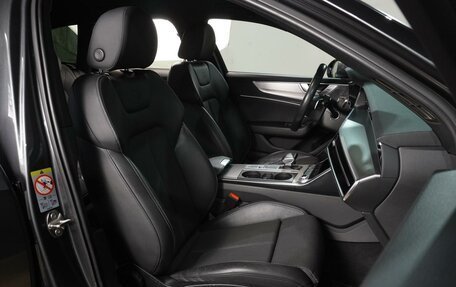 Audi A6, 2019 год, 3 255 000 рублей, 8 фотография