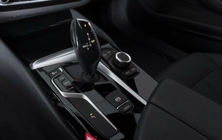 BMW 5 серия, 2019 год, 3 740 000 рублей, 12 фотография