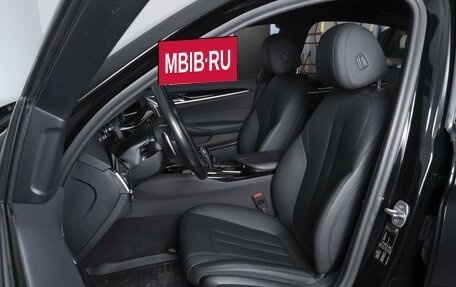 BMW 5 серия, 2019 год, 3 740 000 рублей, 10 фотография
