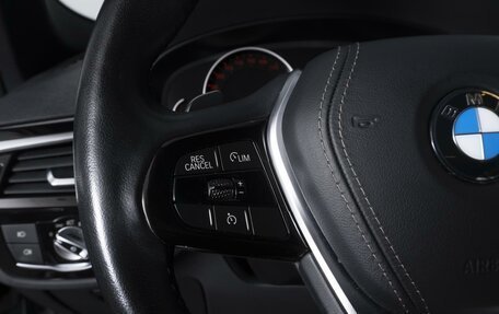 BMW 5 серия, 2019 год, 3 740 000 рублей, 19 фотография