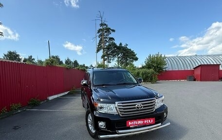 Toyota Land Cruiser 200, 2013 год, 5 200 000 рублей, 2 фотография
