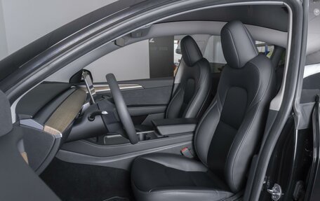 Tesla Model Y I, 2022 год, 3 779 000 рублей, 13 фотография