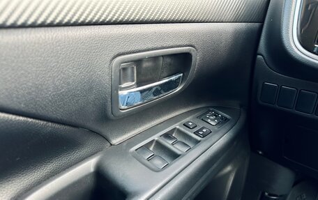 Mitsubishi Outlander III рестайлинг 3, 2013 год, 1 320 000 рублей, 14 фотография