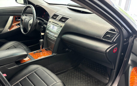 Toyota Camry, 2010 год, 1 200 000 рублей, 8 фотография