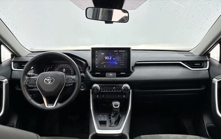 Toyota RAV4, 2022 год, 2 751 265 рублей, 6 фотография