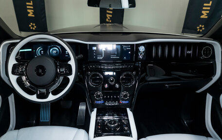 Rolls-Royce Cullinan, 2025 год, 84 990 000 рублей, 22 фотография
