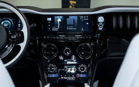 Rolls-Royce Cullinan, 2025 год, 84 990 000 рублей, 25 фотография