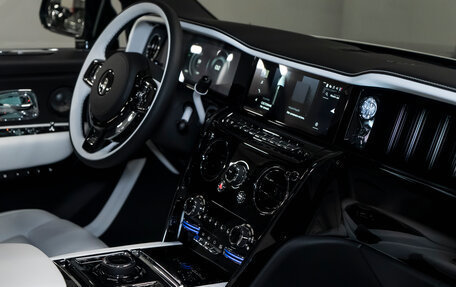 Rolls-Royce Cullinan, 2025 год, 84 990 000 рублей, 29 фотография