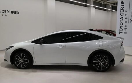Toyota Prius IV XW50, 2024 год, 2 990 000 рублей, 10 фотография