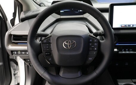 Toyota Prius IV XW50, 2024 год, 2 990 000 рублей, 16 фотография