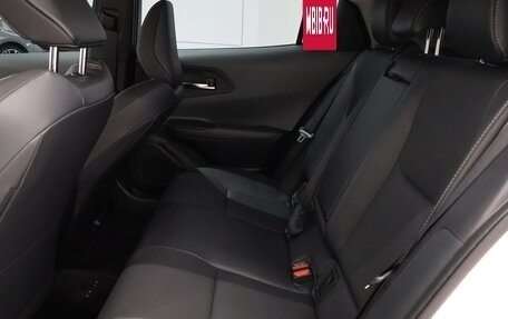 Toyota Prius IV XW50, 2024 год, 2 990 000 рублей, 21 фотография
