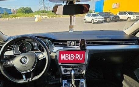 Volkswagen Passat B8 рестайлинг, 2018 год, 1 900 000 рублей, 12 фотография