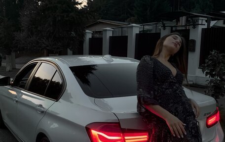 BMW 3 серия, 2018 год, 2 450 000 рублей, 3 фотография