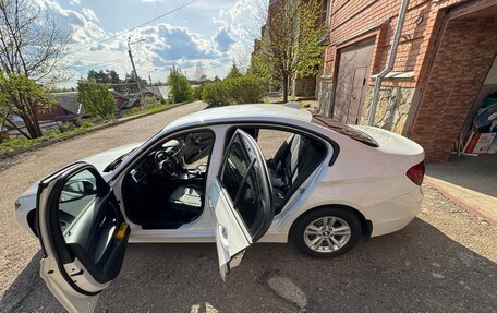 BMW 3 серия, 2018 год, 2 450 000 рублей, 33 фотография