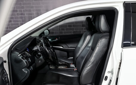 Toyota Camry, 2015 год, 2 030 000 рублей, 10 фотография