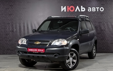 Chevrolet Niva I рестайлинг, 2018 год, 800 000 рублей, 1 фотография