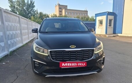 KIA Carnival III, 2018 год, 2 550 000 рублей, 4 фотография