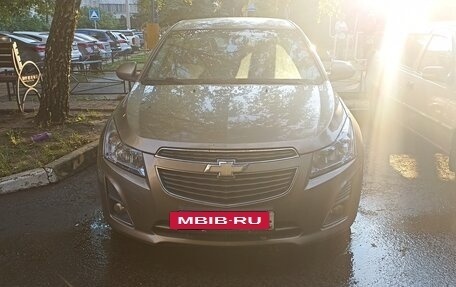 Chevrolet Cruze II, 2012 год, 1 049 000 рублей, 7 фотография