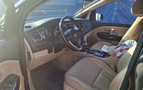 KIA Carnival III, 2018 год, 2 550 000 рублей, 16 фотография