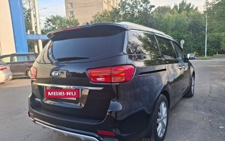 KIA Carnival III, 2018 год, 2 550 000 рублей, 8 фотография