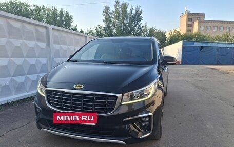 KIA Carnival III, 2018 год, 2 550 000 рублей, 5 фотография