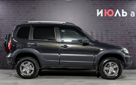 Chevrolet Niva I рестайлинг, 2018 год, 800 000 рублей, 8 фотография
